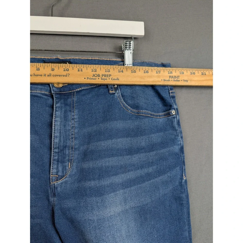 Nanette Lepore Blue High Rise Denim Jean Shorts Plus Size 18W Whiskered Stretch‎